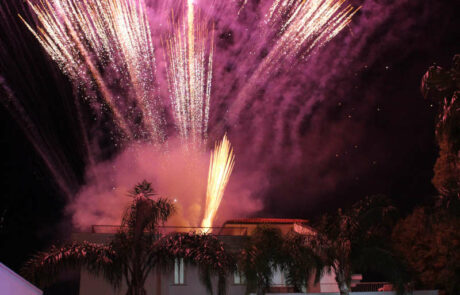 FUOCHI D’ARTIFICIO PROTAGONISTI SULLE NOTE DI ULTIMO